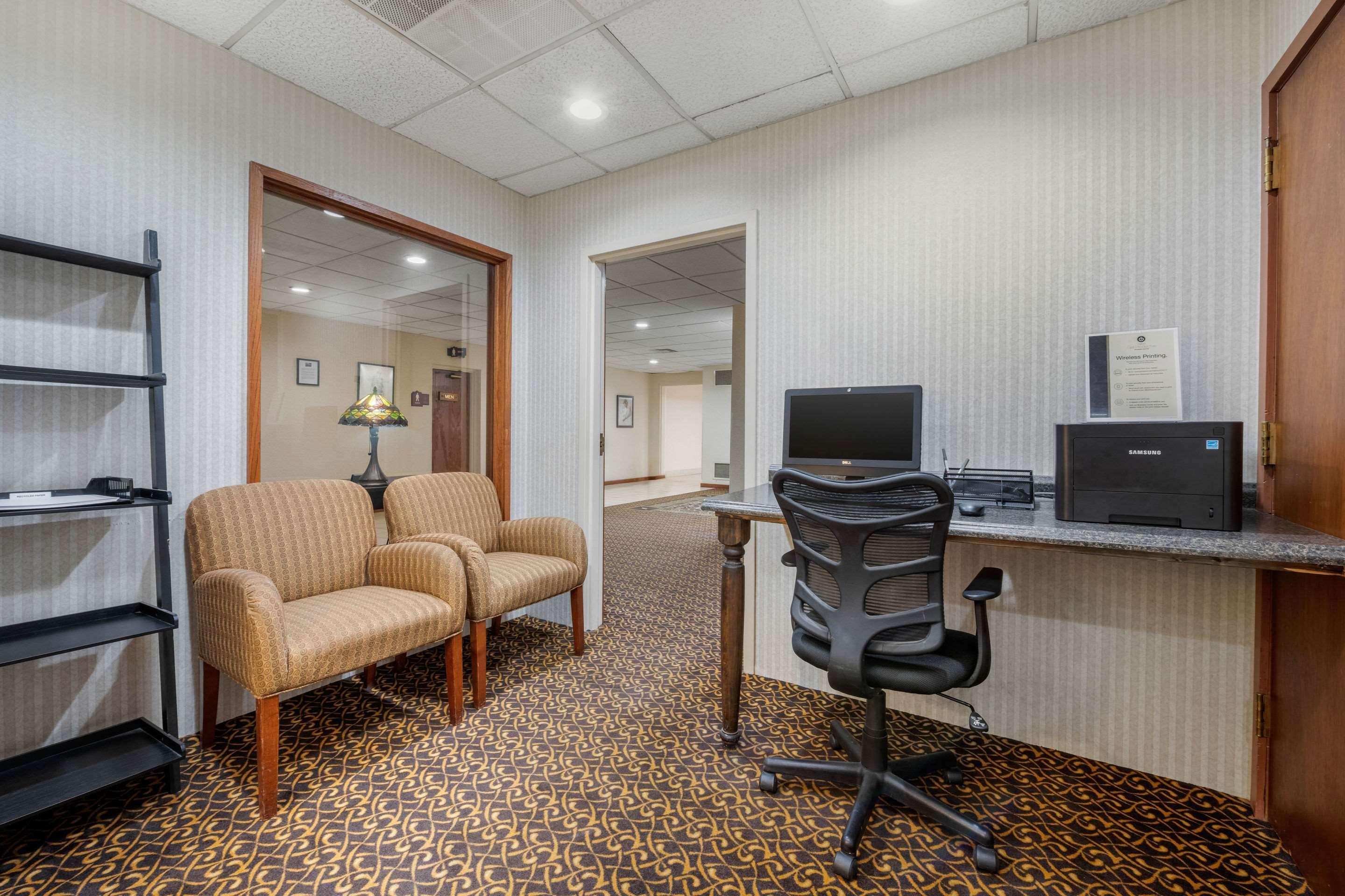 Clarion Hotel And Conference Center Harrisburg West New Cumberland Exteriör bild