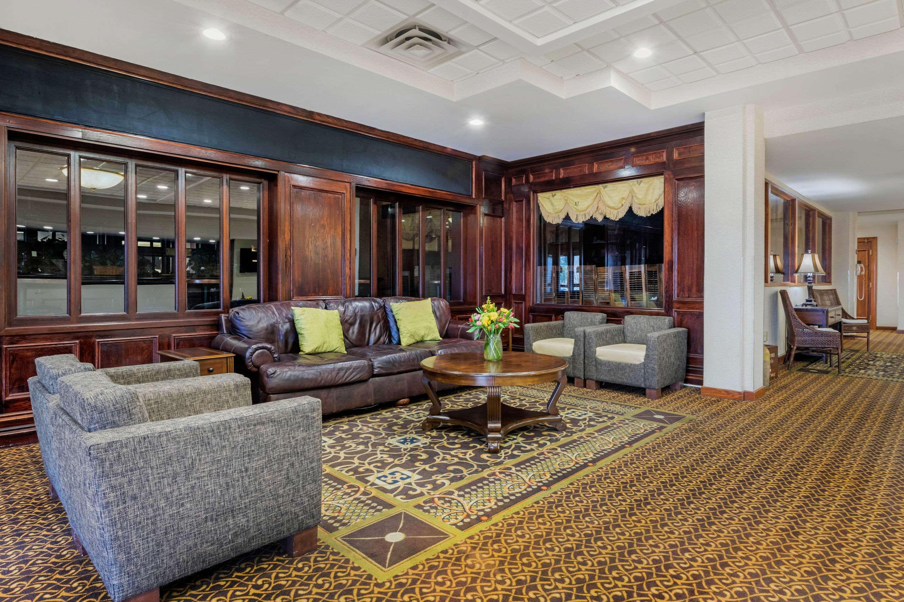 Clarion Hotel And Conference Center Harrisburg West New Cumberland Exteriör bild