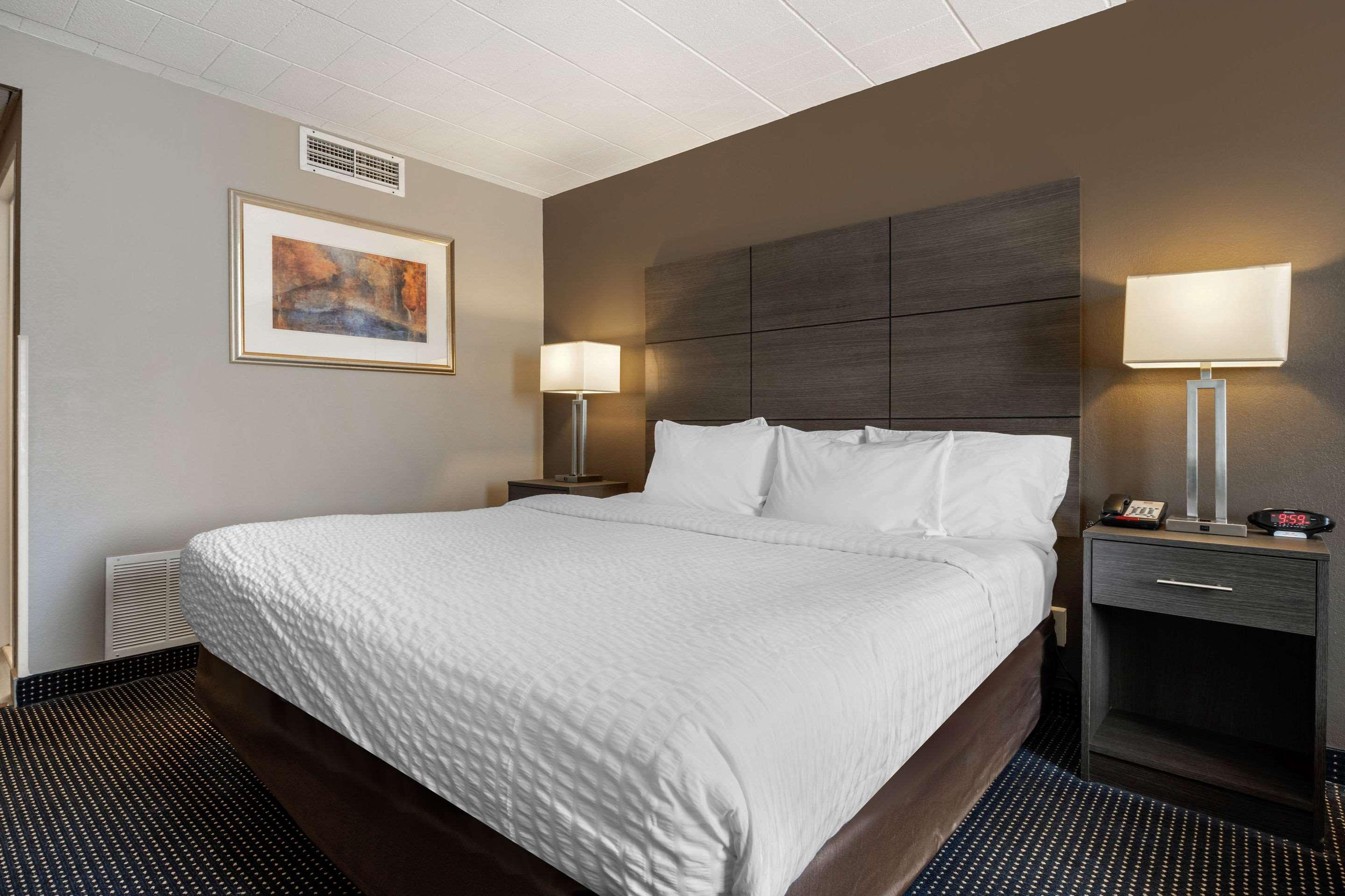 Clarion Hotel And Conference Center Harrisburg West New Cumberland Exteriör bild