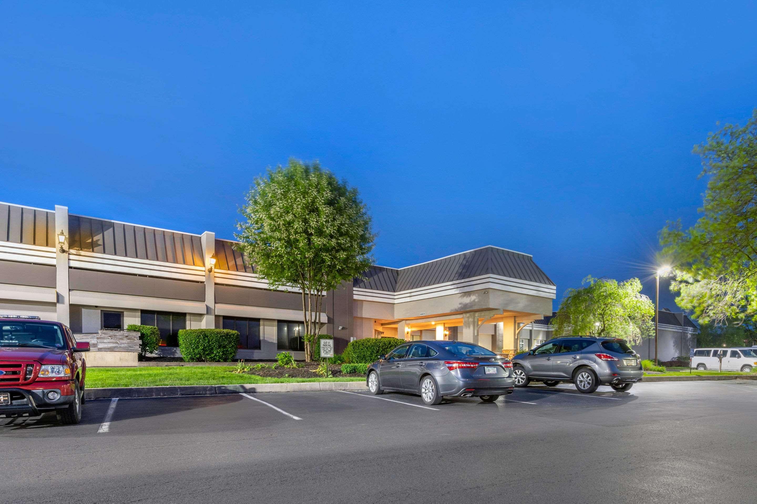 Clarion Hotel And Conference Center Harrisburg West New Cumberland Exteriör bild